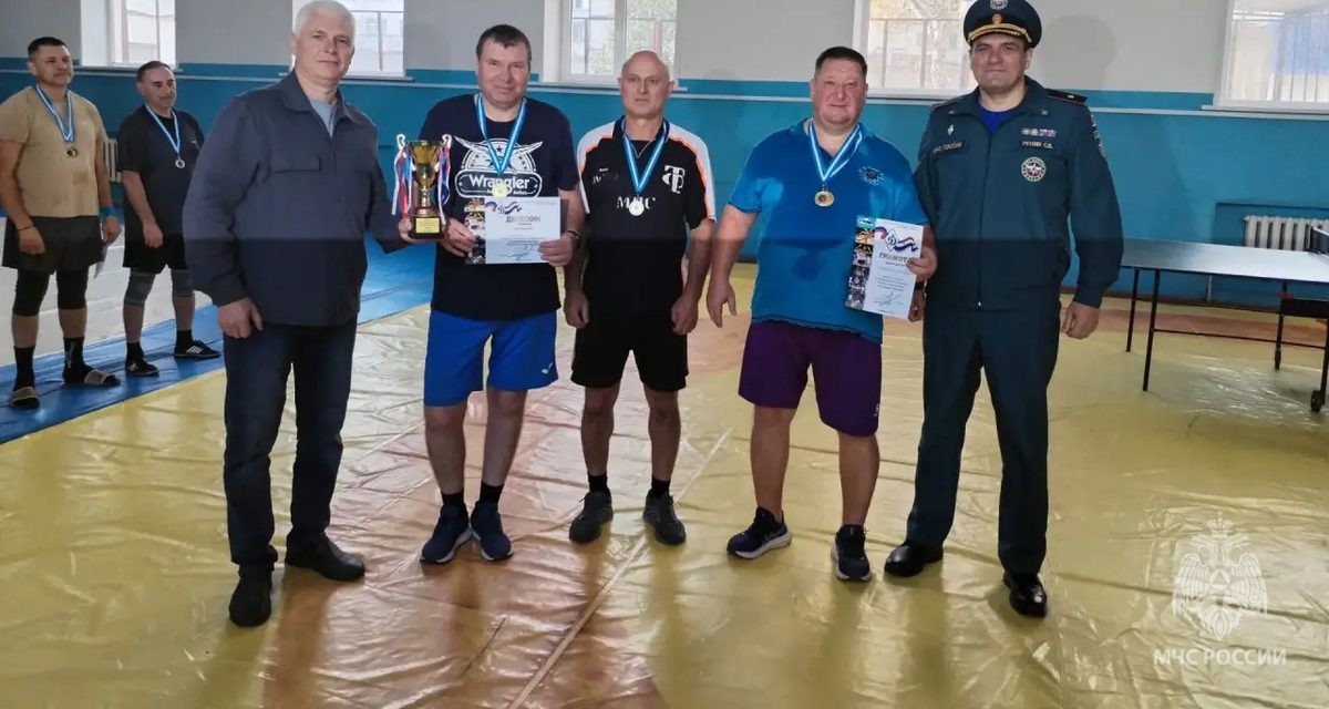 Ветераны МЧС выиграли турнир в Саранске, а Валерий Учайкин стал чемпионом