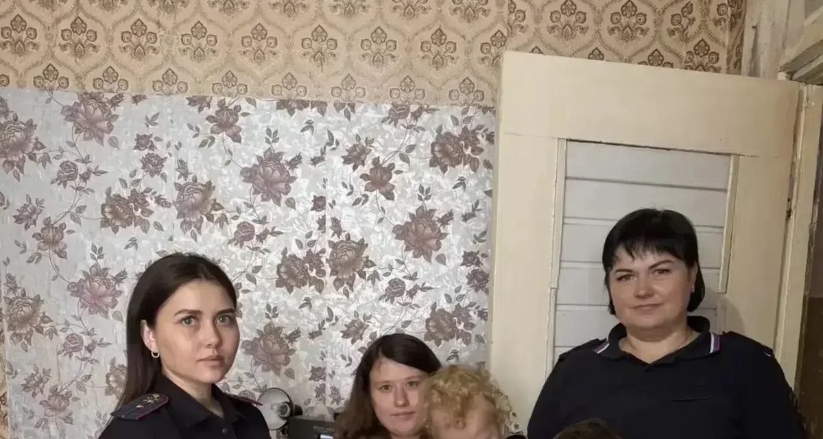 В Мордовии детям из нуждающихся семей принесли канцтовары и наборы для творчества