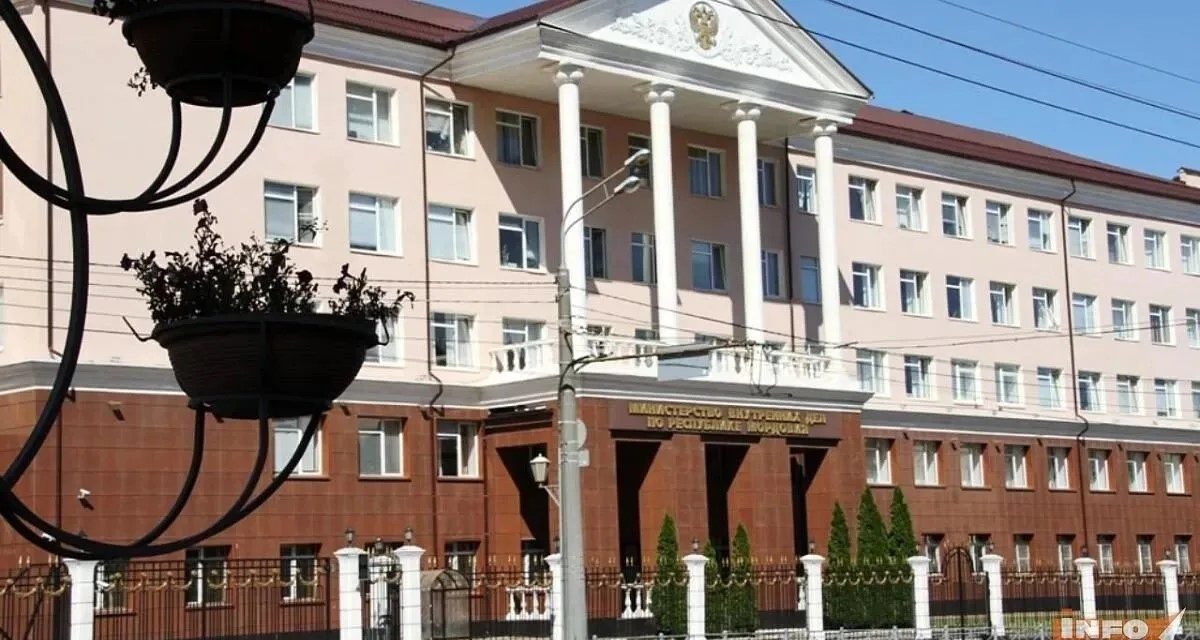 Жительница Саранска подсмотрела баланс знакомого и украла более 3 млн рублей со смартфона